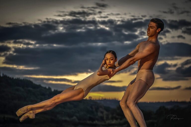 "Transmisja" choreography by Bartlomiej Malarz