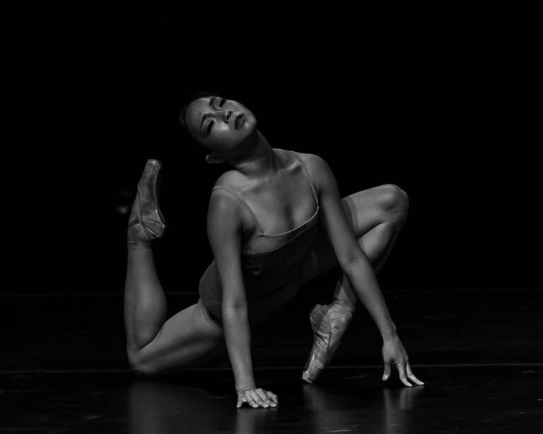 "Origami" choreography by Bartlomiej Malarz