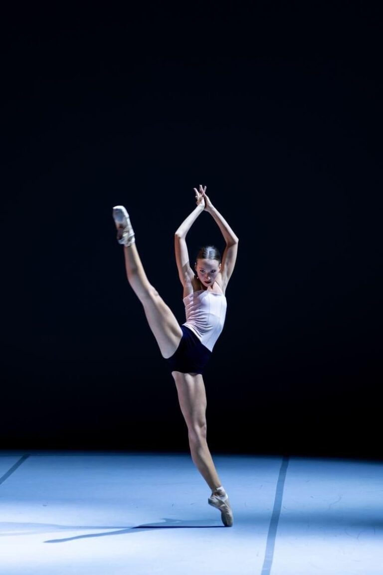 "Hand Made Story" choreography by Bartlomiej Malarz